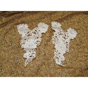 Vintage Floral Applique Set of 2 off White and Vintage Lace Trim 30" sewing